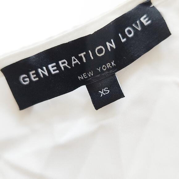 GENERATION LOVE Jordyn Stud silky flutter sleeve top blouse in white Size XS NEW - Picture 5 of 8